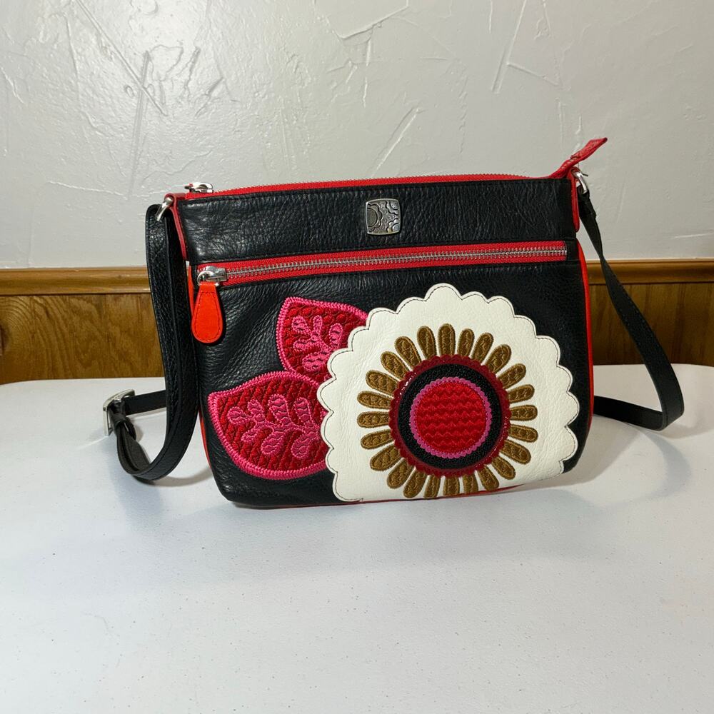 Brighton Gilly Flower Appliquéd Leather Shoulder Crossbody Purse Adjustable - Picture 7 of 7